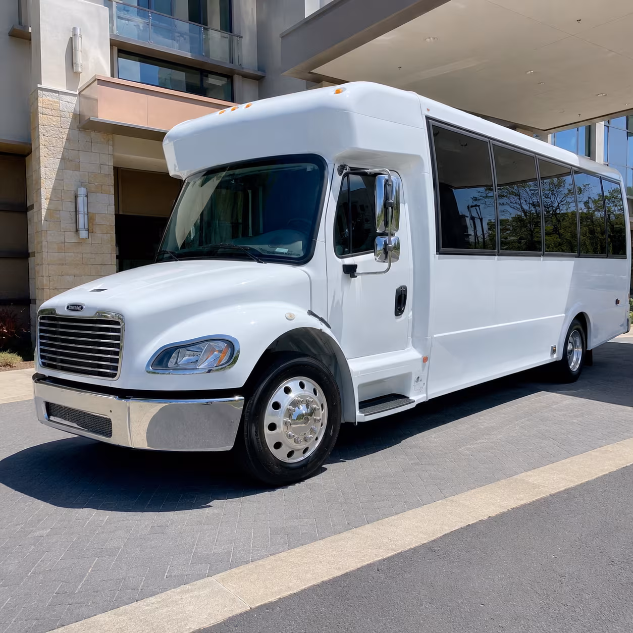 minibus rentals for smaller miramar prom groups and pre prom dinners