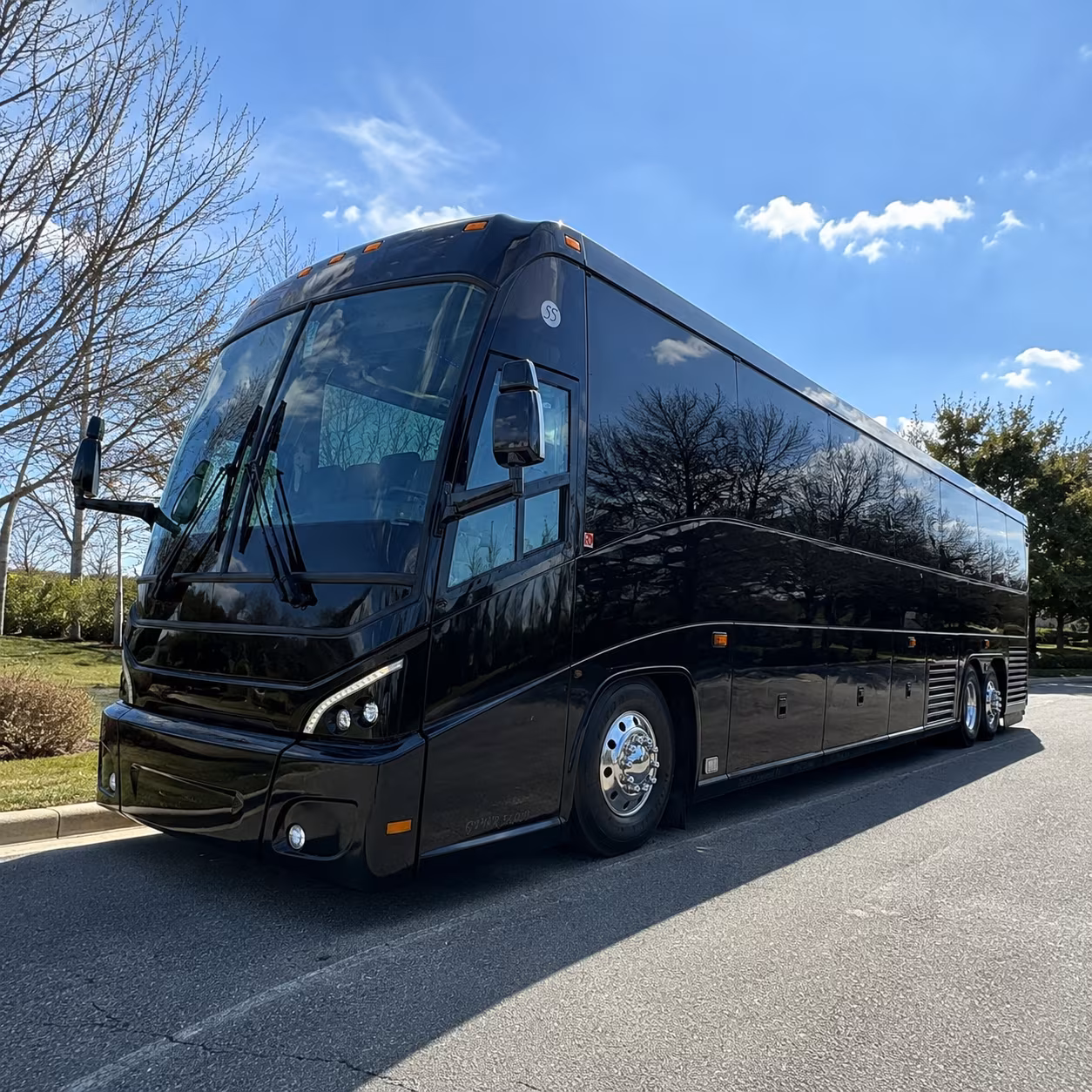 shuttle buses for fort lauderdale government and military personnel